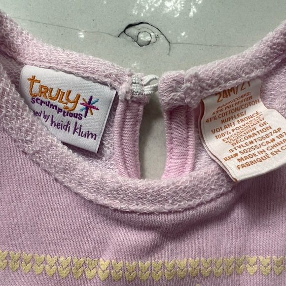 Truly Scrumptious by Heidi Klum pink Sweater with lace details - Picture 3 of 3